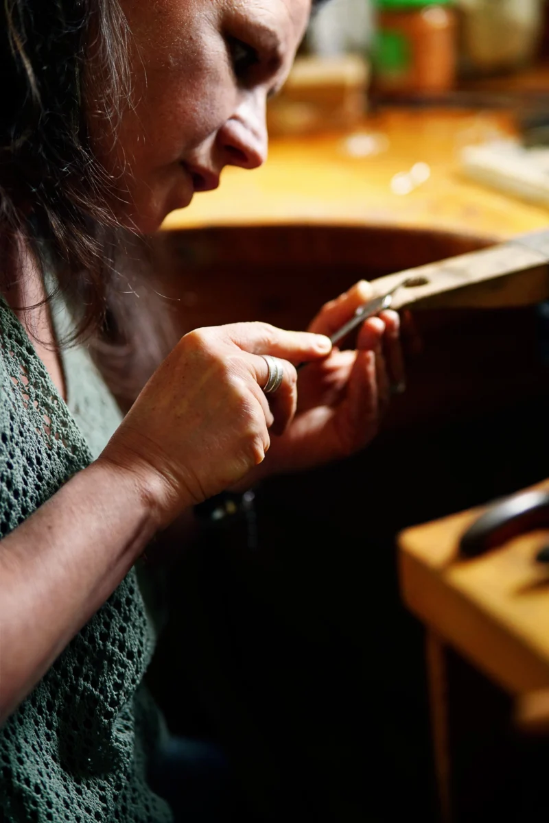 Travail sur une bague